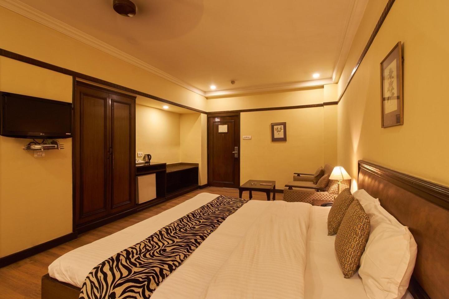 Lytton Hotel Kolkata Bagian luar foto