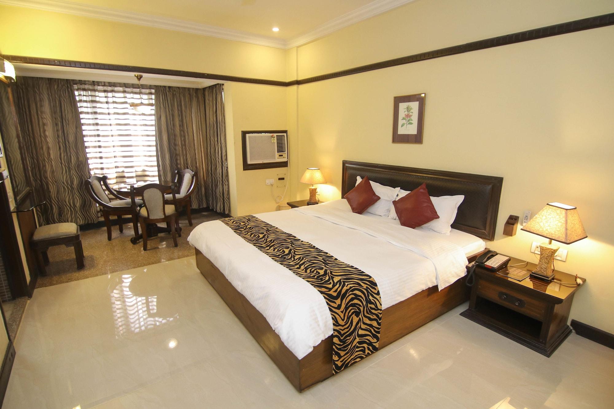 Lytton Hotel Kolkata Bagian luar foto